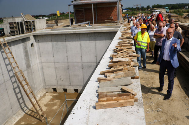 Од октобра без - јама